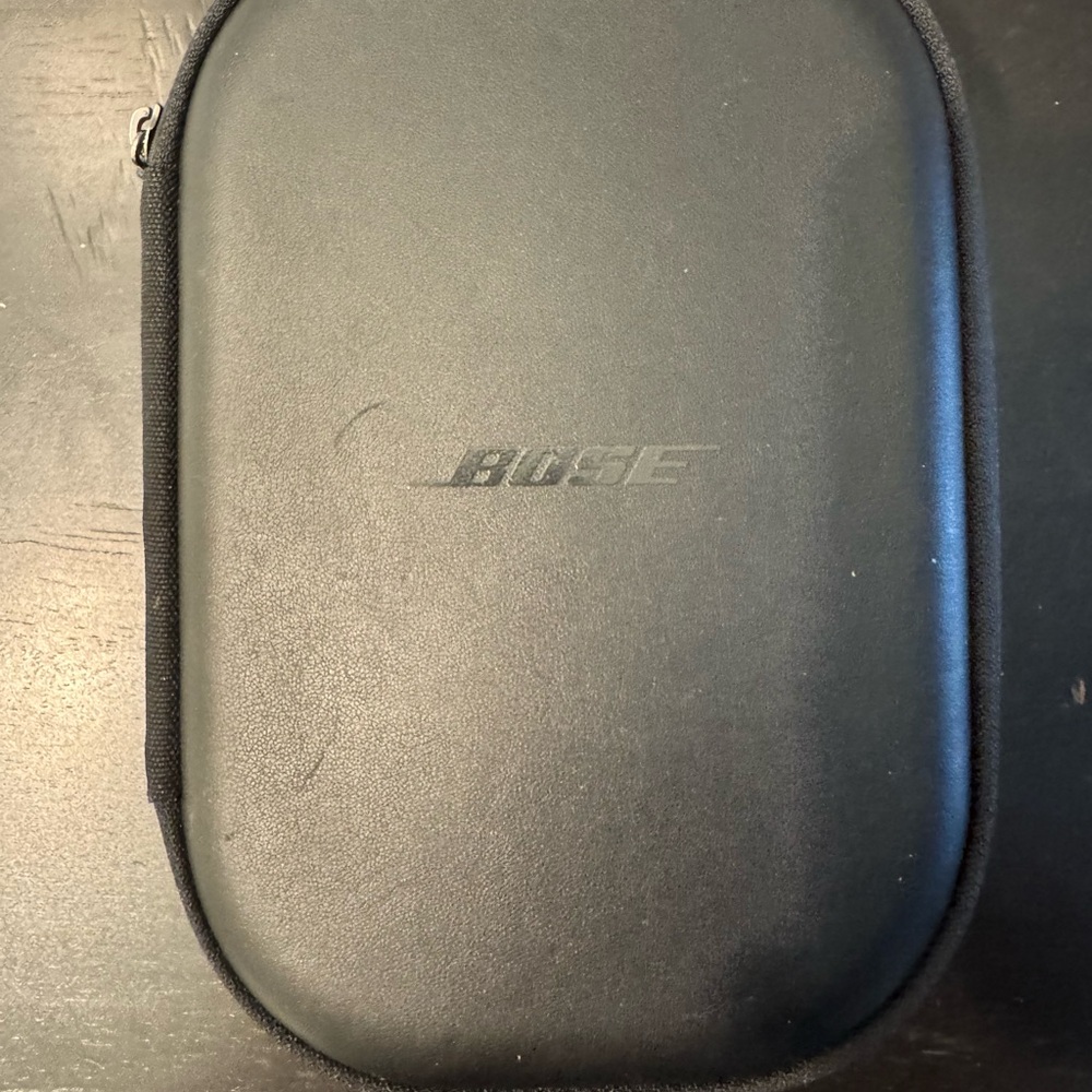 Bose Black Noise Cancelling Wireless Headphones
